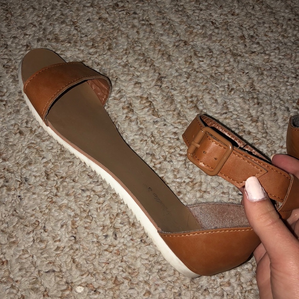 Sandals - Picture 3 of 3
